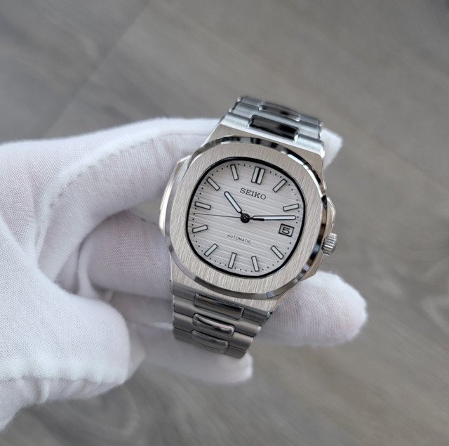 Nautilus White Embossed Dial