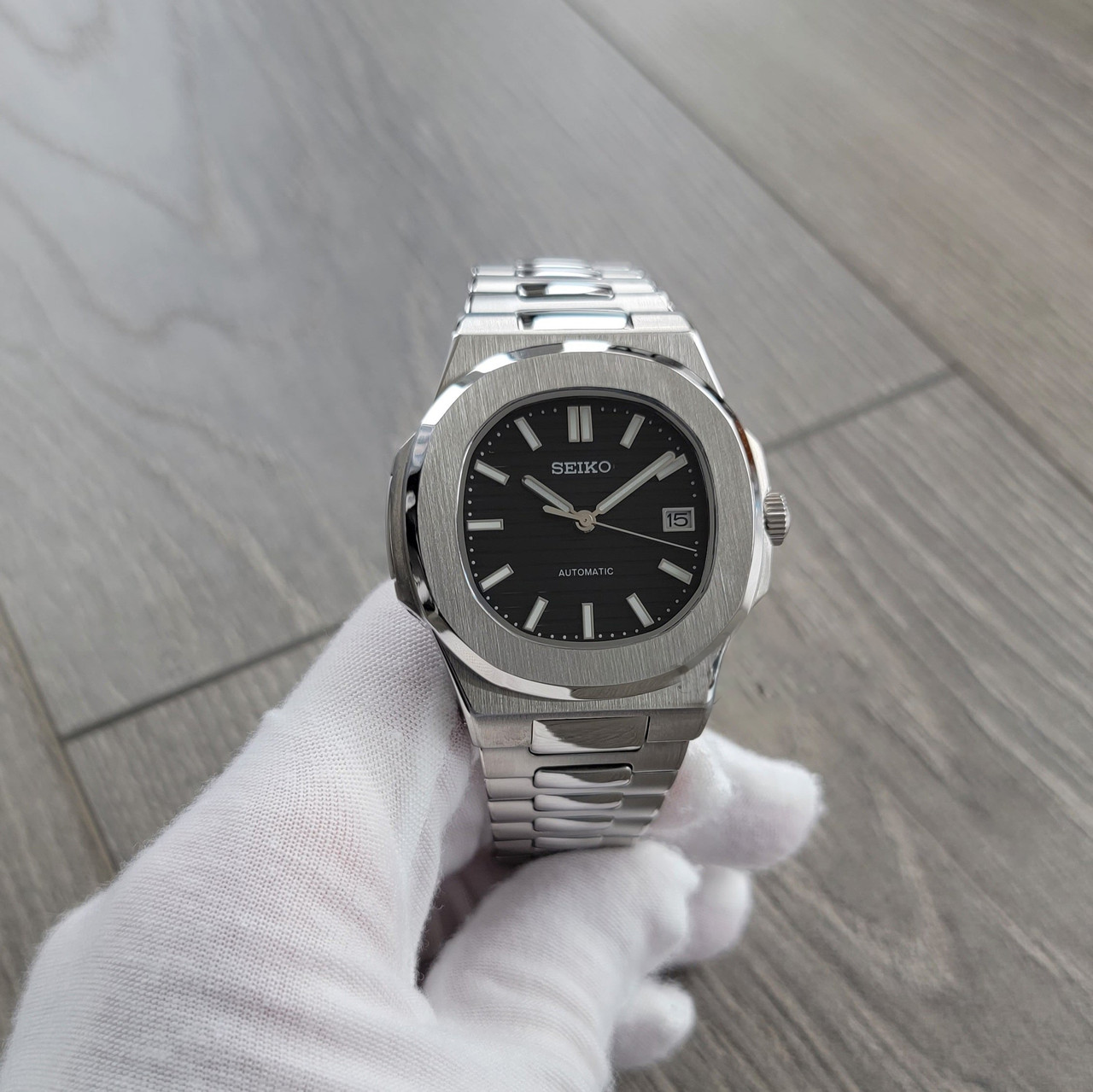 Nautilus Black Embossed Dial