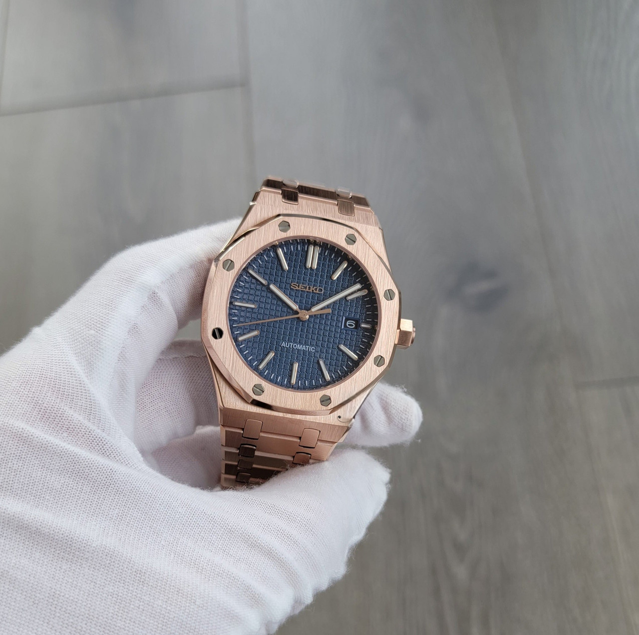 Chocolate Rose Blue Waffle Dial