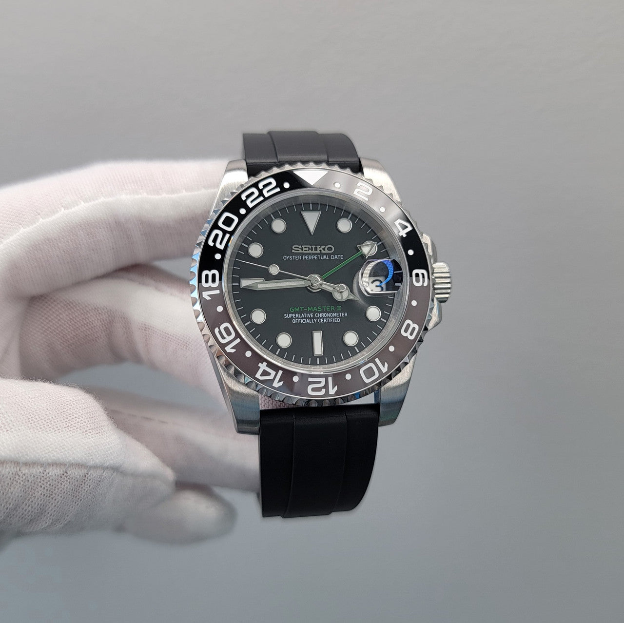 Bruce Wayne GMT