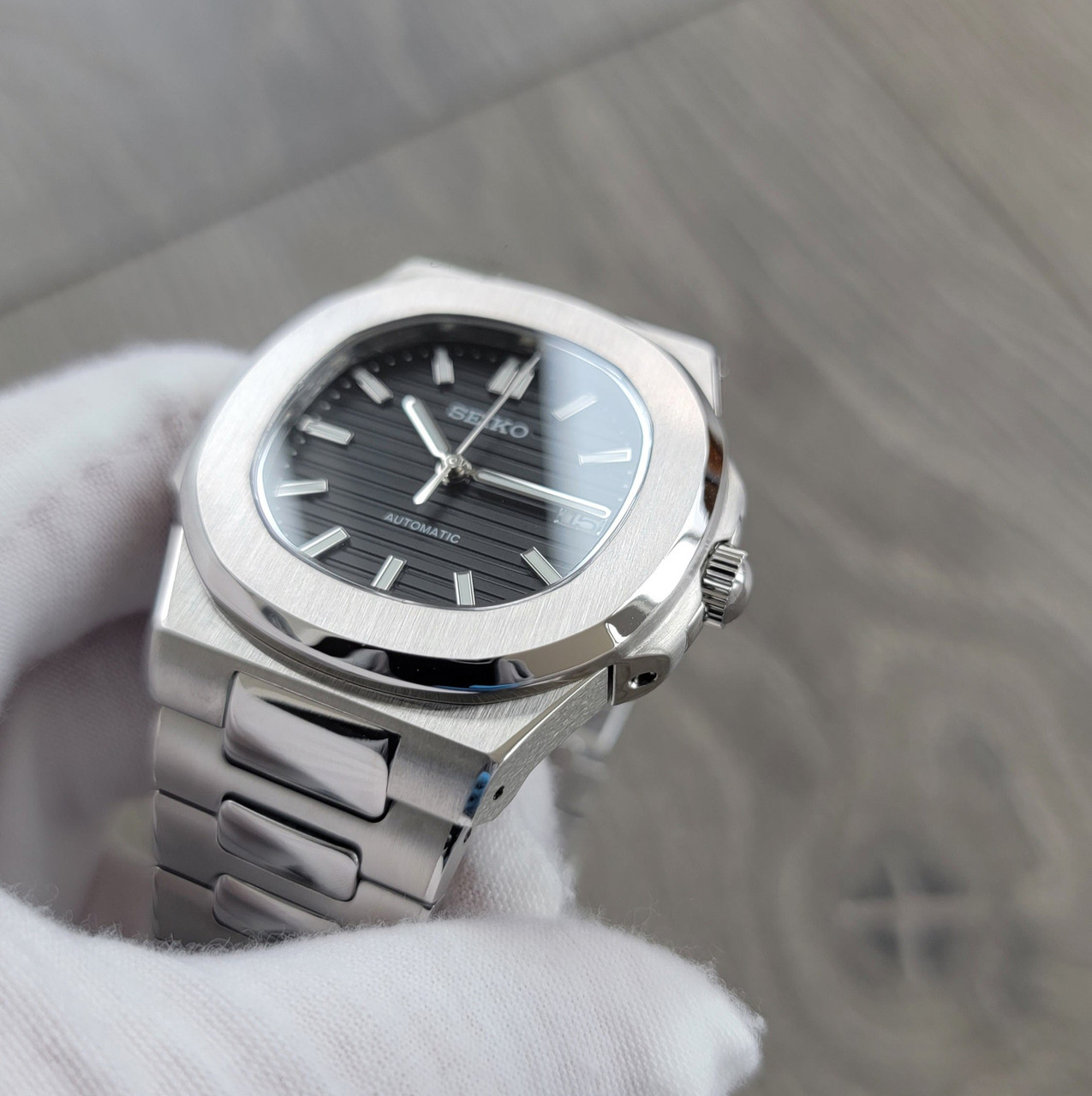 Nautilus Black Embossed Dial