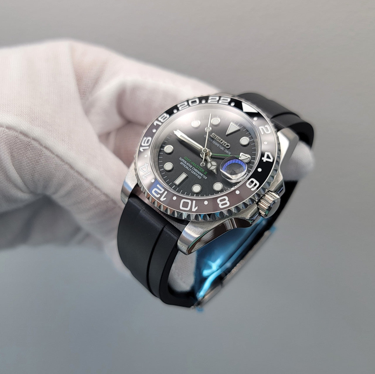 Bruce Wayne GMT