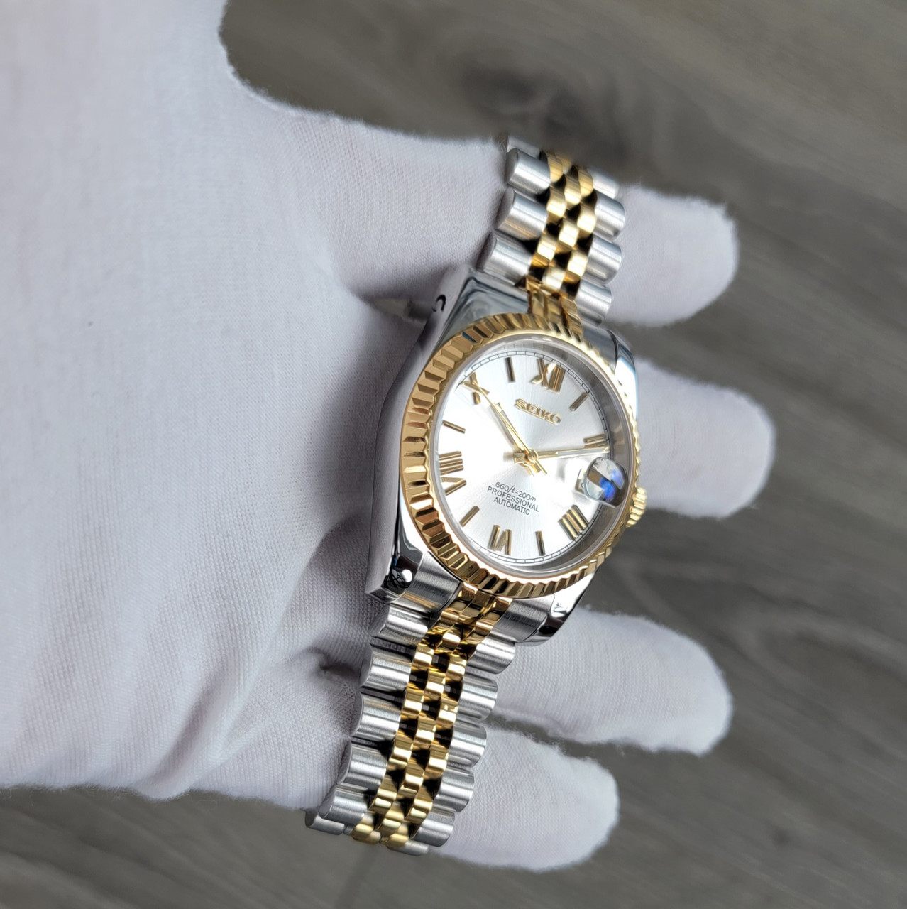 Two Tone YG Sunburst Silver