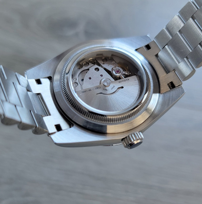 Deep Black Daydate Dial