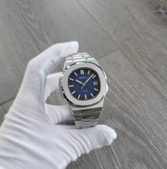 Nautilus Blue Gradient Embossed Dial