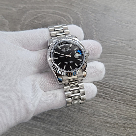 Deep Black Daydate Dial