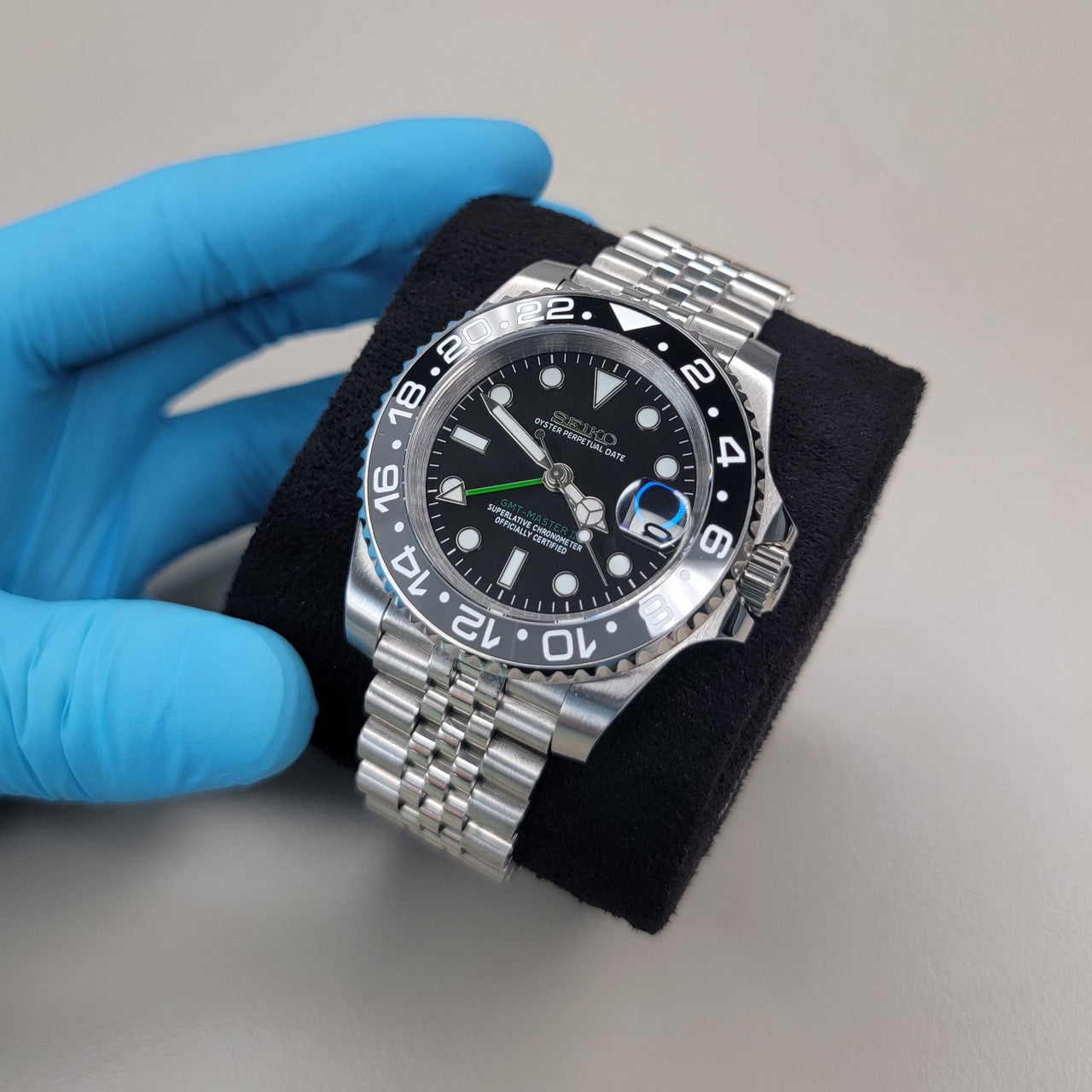 Bruce Wayne GMT
